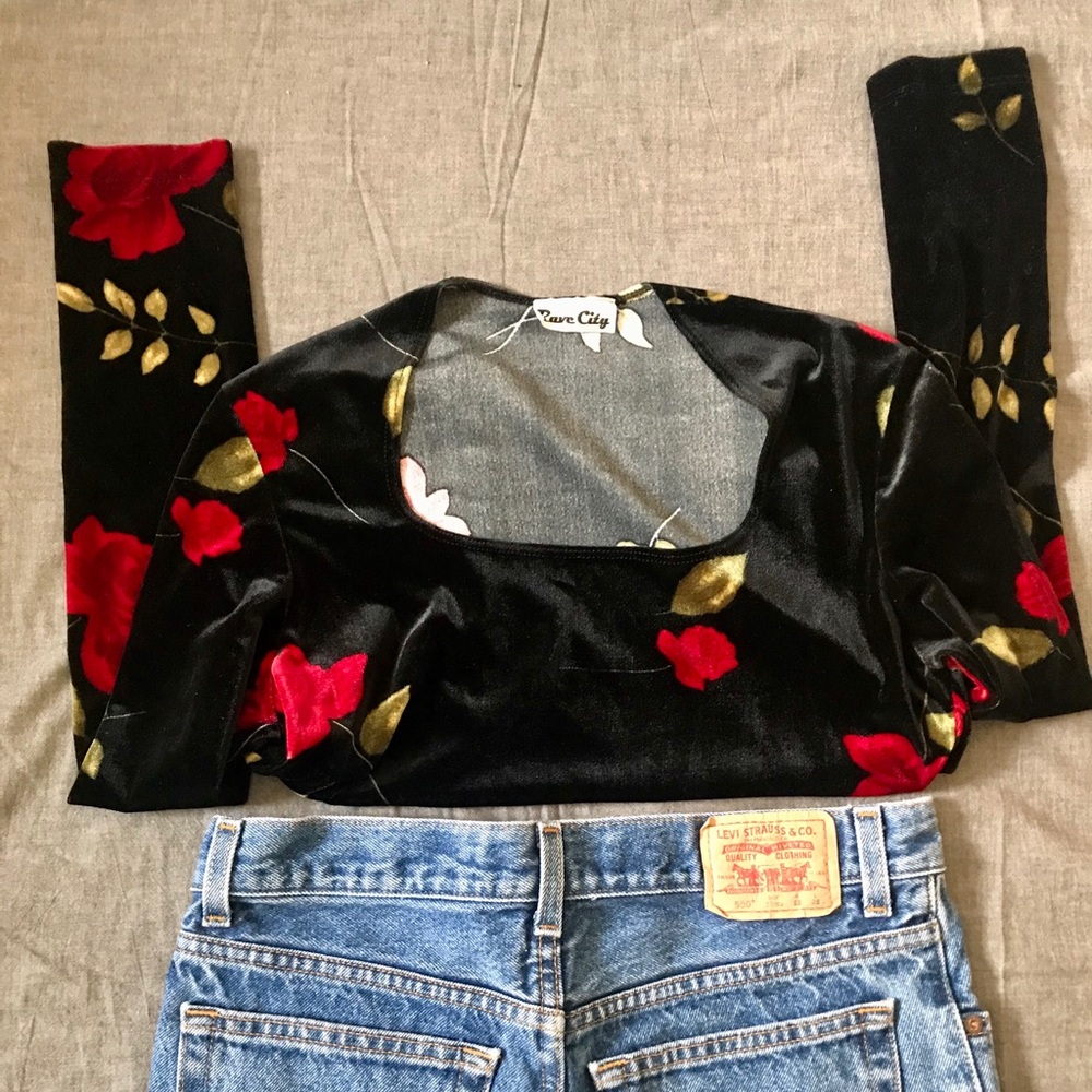 Flower Velvet Top 🌹
